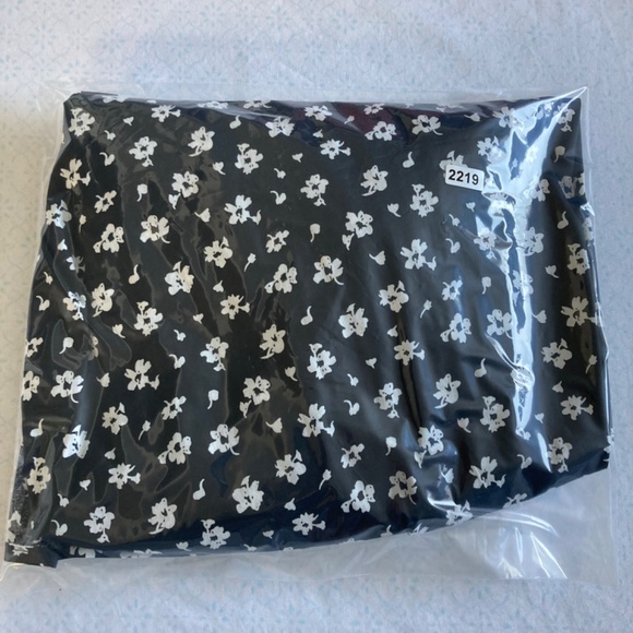 New Blue Rain Women’s floral dress - Picture 6 of 6